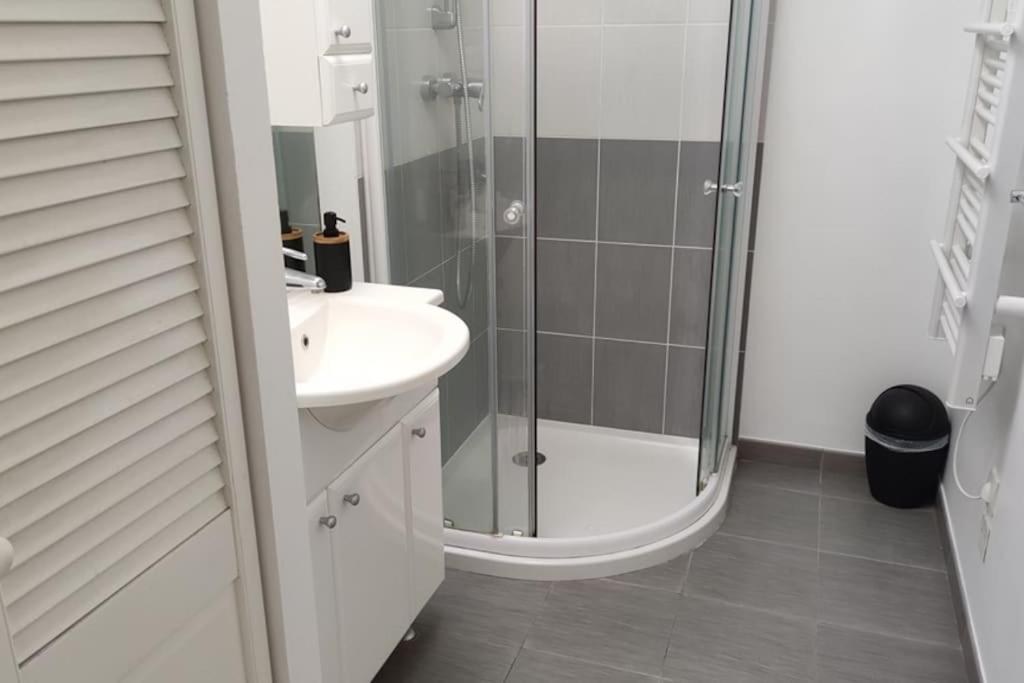 Maison De Ville 600 M Du Marche La Rochelle  Eksteriør billede